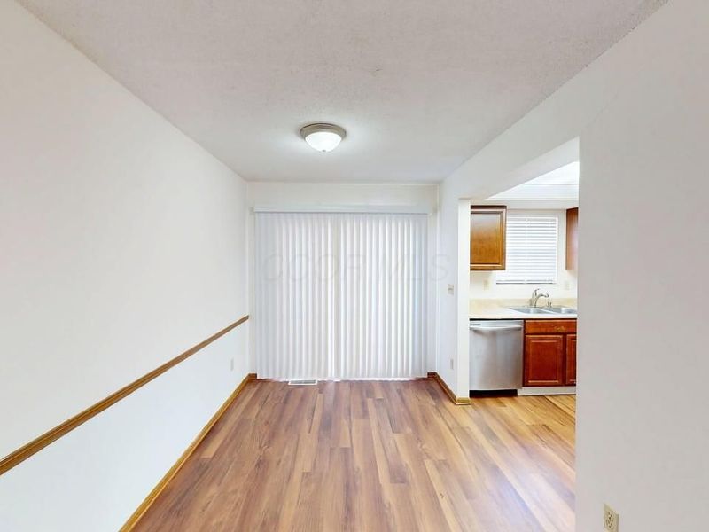 5273 Brandy Oaks Lane, Columbus, OH 43220 Photo 6