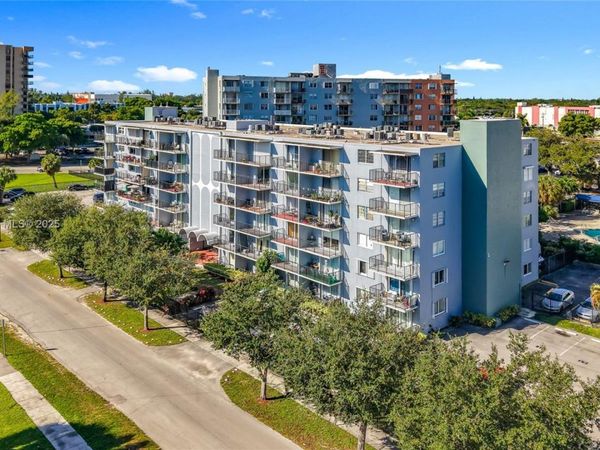12500 NE 15th Ave, Unit 105, North Miami, FL 33161