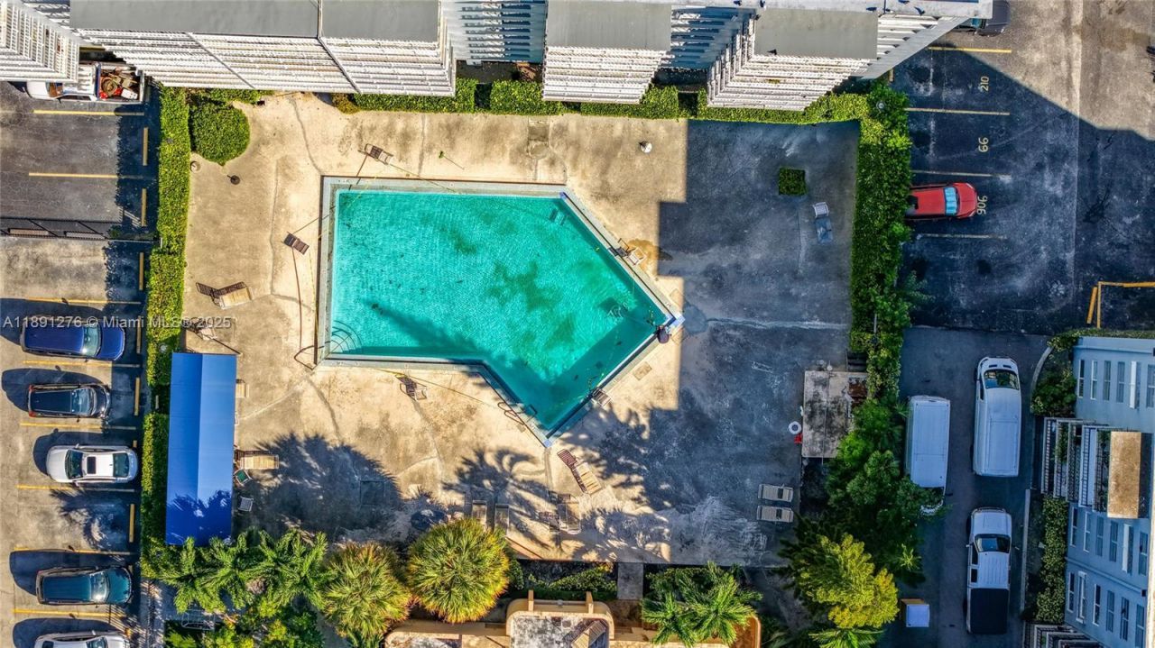 12500 NE 15th Ave, Unit 105, North Miami, FL 33161 Photo