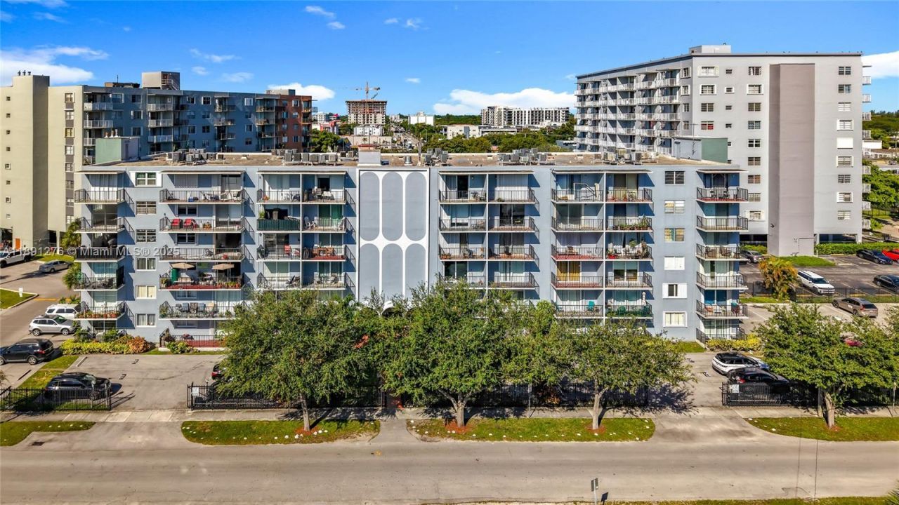 12500 NE 15th Ave, Unit 105, North Miami, FL 33161 Photo