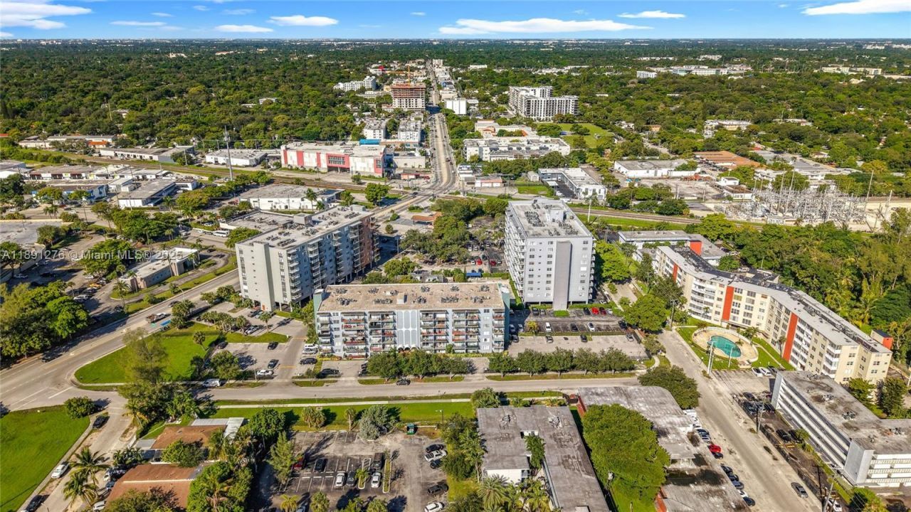 12500 NE 15th Ave, Unit 105, North Miami, FL 33161 Photo