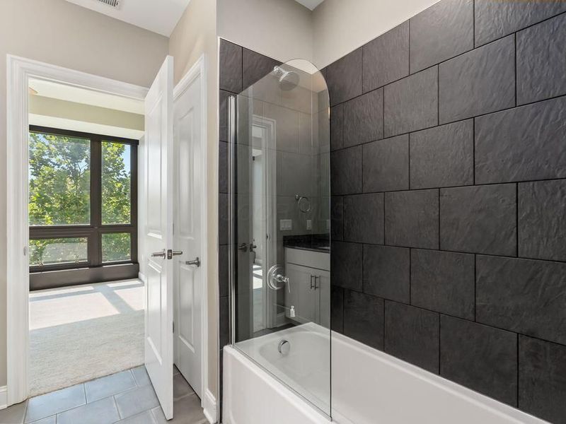 250 W Spring Street, Unit 243, Columbus, OH 43215 Photo 22