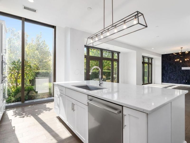 250 W Spring Street, Unit 243, Columbus, OH 43215 Photo 4