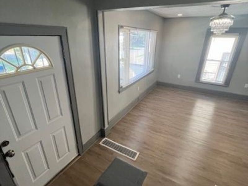 10639 Dupont Avenue, Cleveland, OH 44108 Photo 11