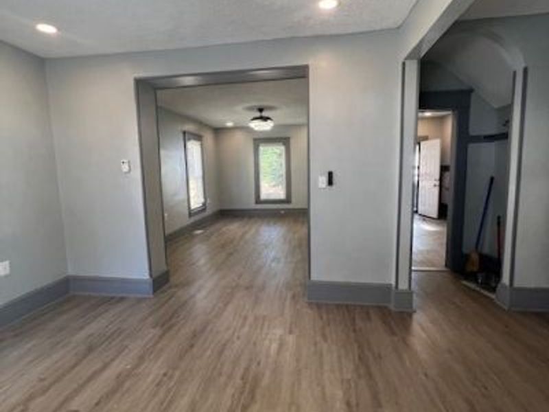 10639 Dupont Avenue, Cleveland, OH 44108 Photo 14