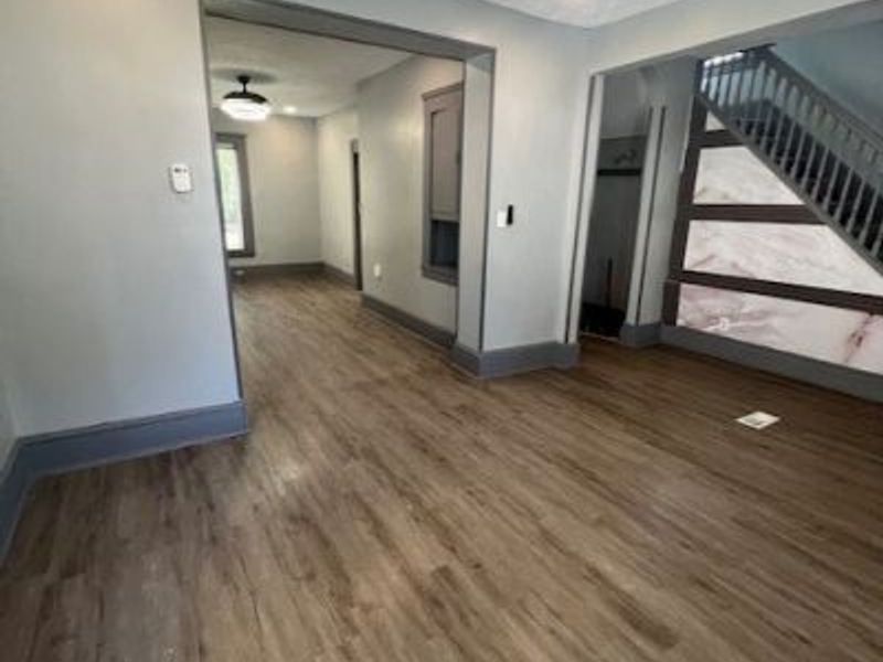 10639 Dupont Avenue, Cleveland, OH 44108 Photo 17