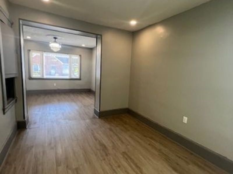 10639 Dupont Avenue, Cleveland, OH 44108 Photo 21