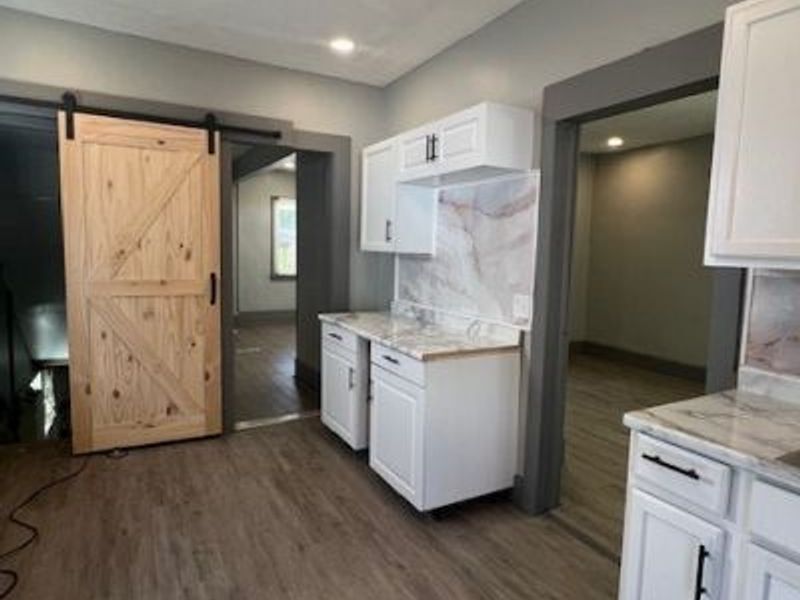 10639 Dupont Avenue, Cleveland, OH 44108 Photo 33