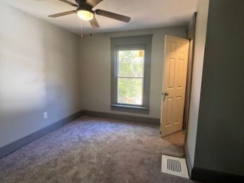 10639 Dupont Avenue, Cleveland, OH 44108 Photo 39