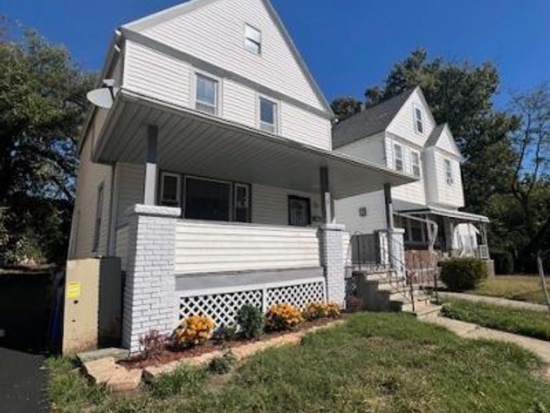 10639 Dupont Avenue, Cleveland, OH 44108 Photo 4