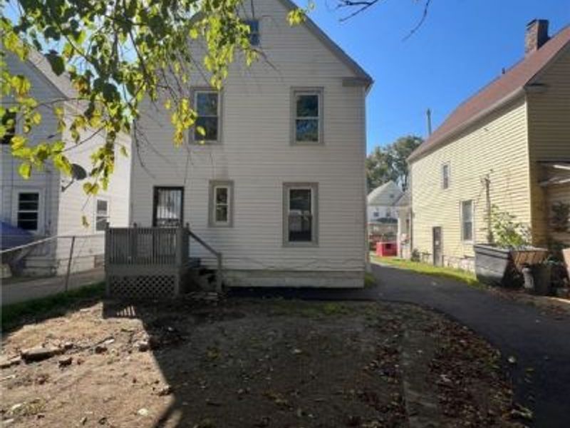 10639 Dupont Avenue, Cleveland, OH 44108 Photo 6