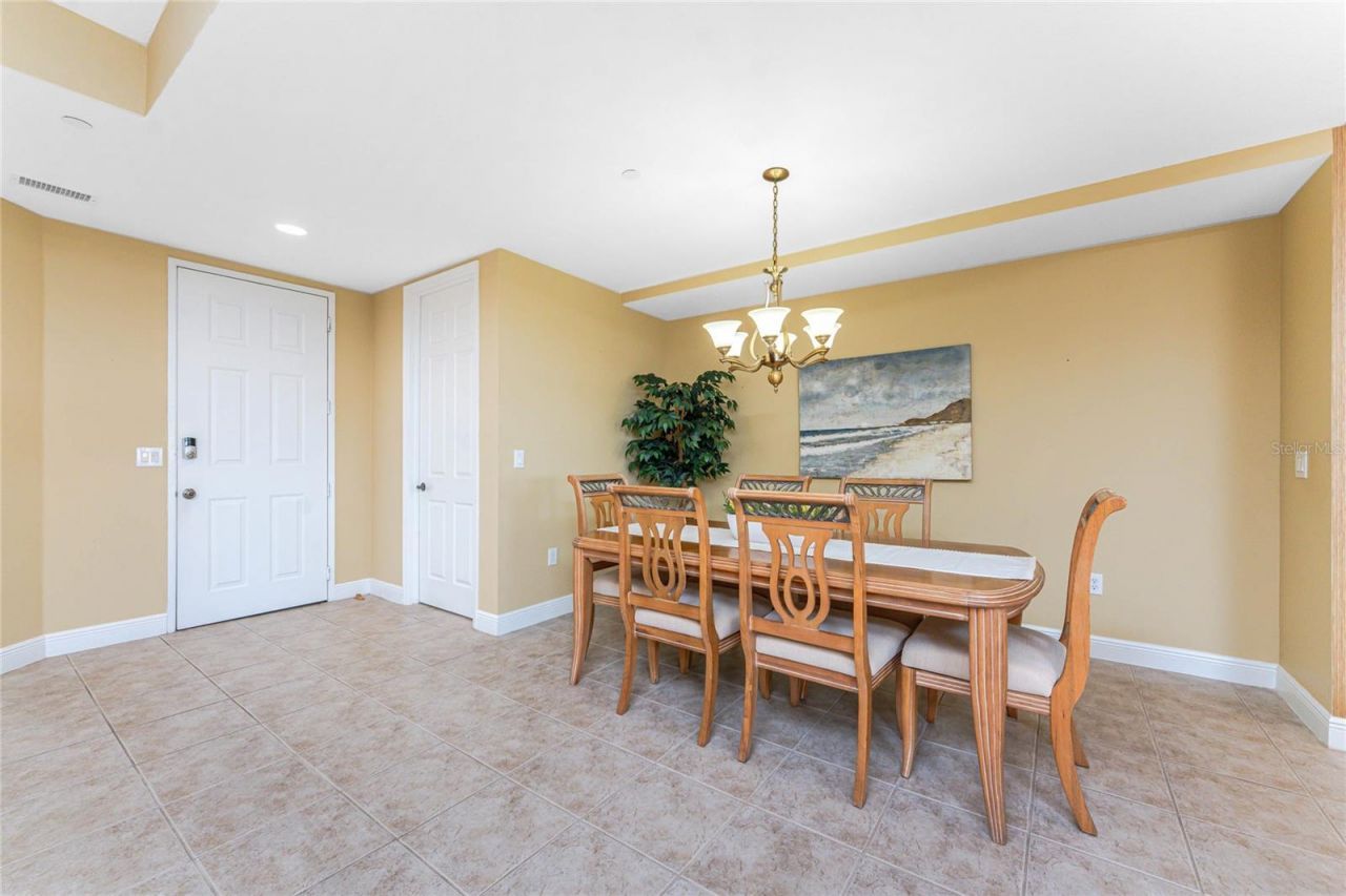 24351 Baltic Ave, Unit 203, Punta Gorda, FL 33955 Photo