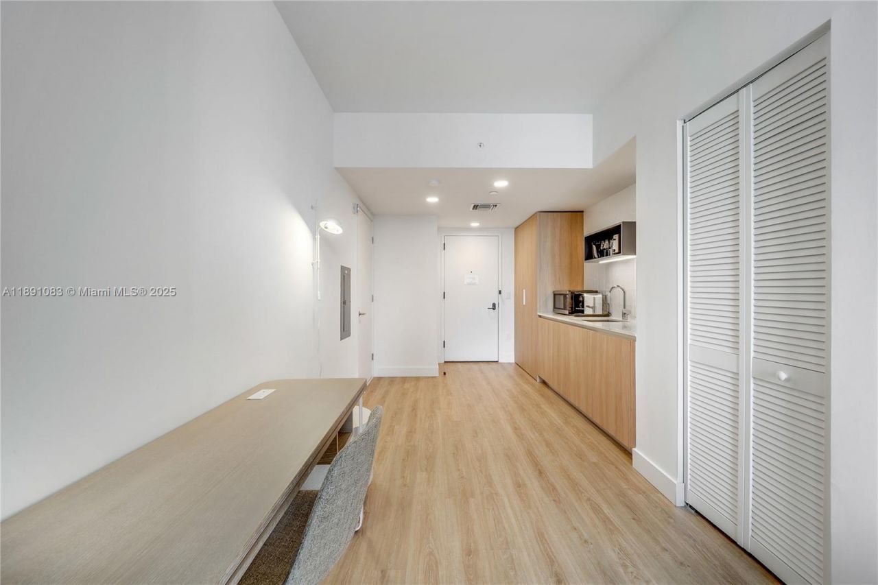 601 NE 1st Ave, Unit 1619, Miami, FL 33132 Photo