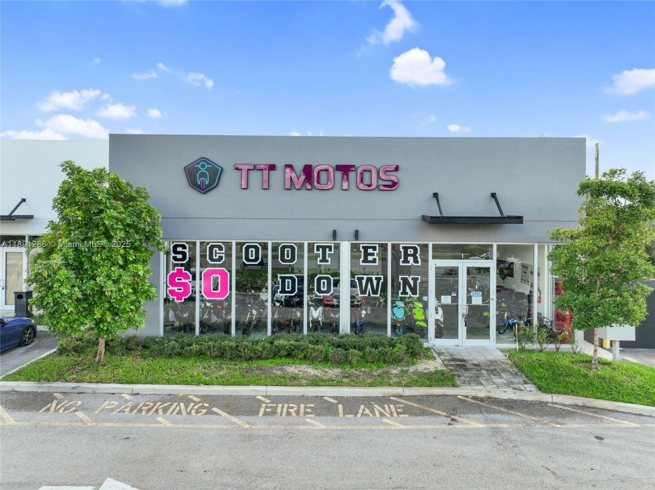 4250 W Hallandale Beach Blvd, Pembroke Park, FL 33023 Photo