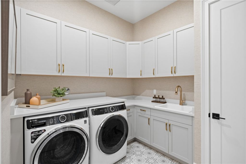 9241 Seaglass Court, Vero Beach, FL 32963 Photo
