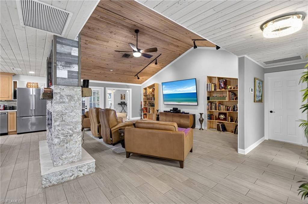 1549 Braeburn Rd, Fort Myers, FL 33919 Photo