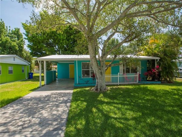 1630 6th Avenue, Vero Beach, FL 32960