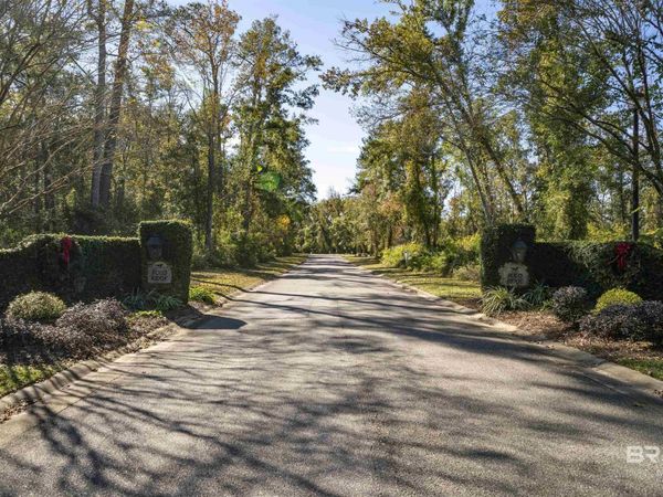 62 Saddlewood Lane, Fairhope, AL 36532