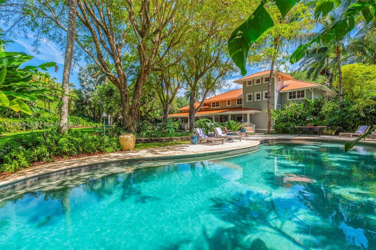 5400 Kerwood Oaks Dr, Coral Gables, FL 33156 Photo