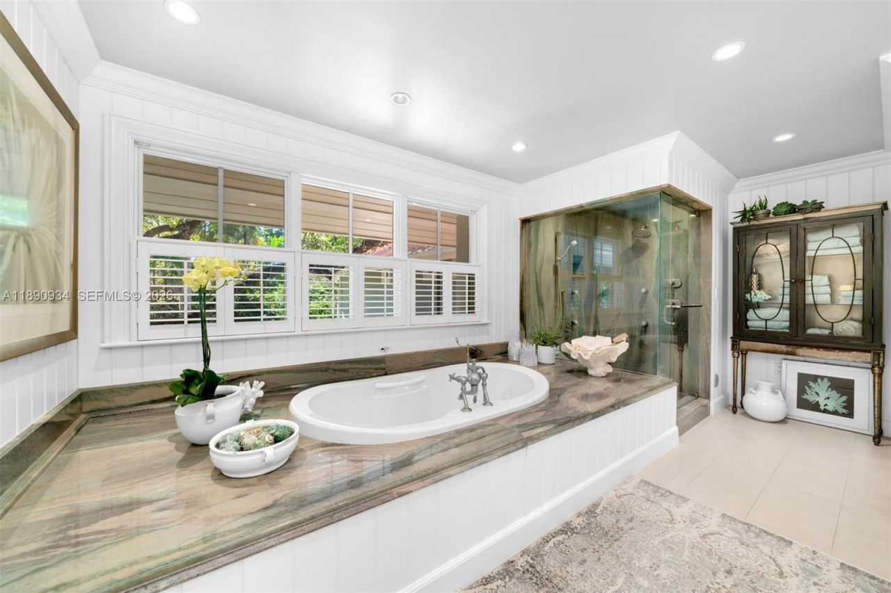 5400 Kerwood Oaks Dr, Coral Gables, FL 33156 Photo