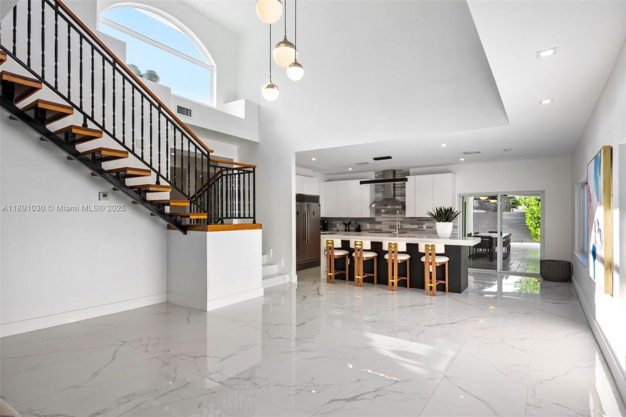 1651 SW 13th Ave, Unit na, Miami, FL 33145 Photo