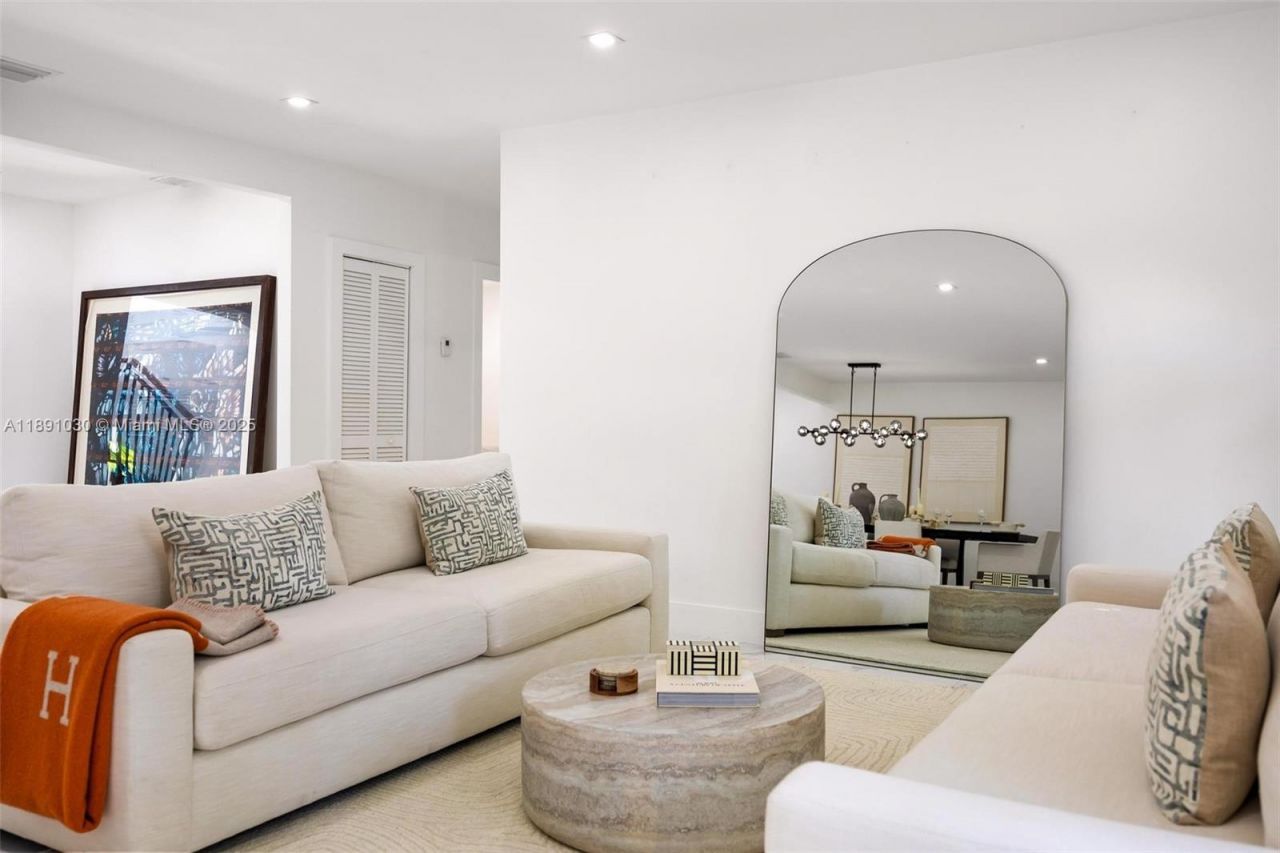 1651 SW 13th Ave, Unit na, Miami, FL 33145 Photo