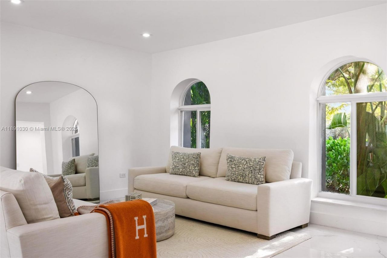 1651 SW 13th Ave, Unit na, Miami, FL 33145 Photo