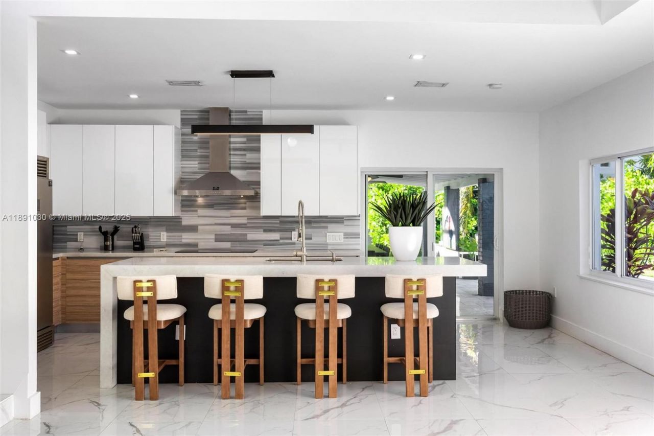 1651 SW 13th Ave, Unit na, Miami, FL 33145 Photo