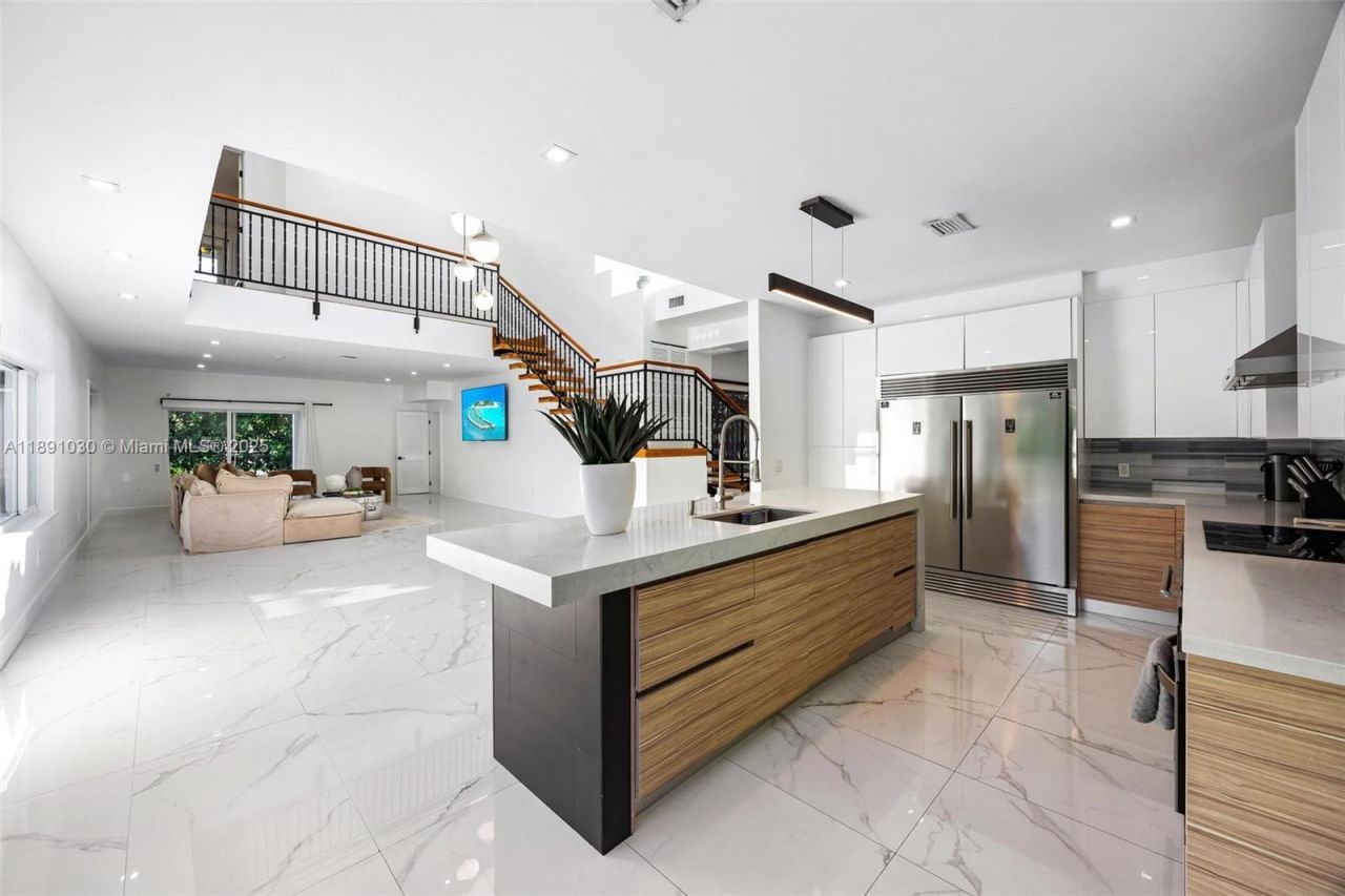 1651 SW 13th Ave, Unit na, Miami, FL 33145 Photo