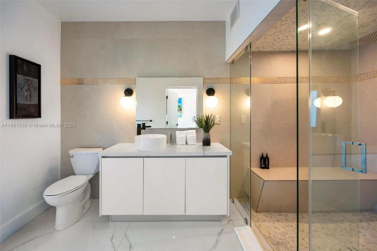 1651 SW 13th Ave, Unit na, Miami, FL 33145 Photo