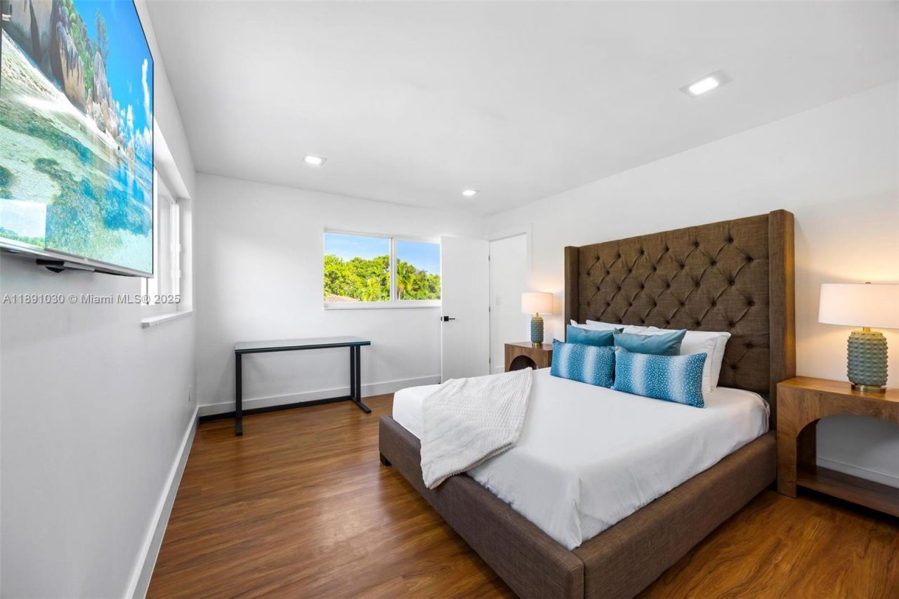 1651 SW 13th Ave, Unit na, Miami, FL 33145 Photo