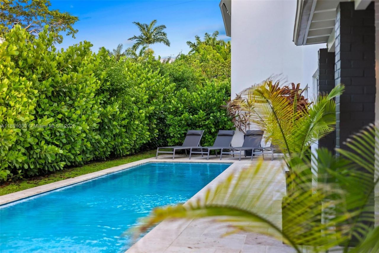 1651 SW 13th Ave, Unit na, Miami, FL 33145 Photo