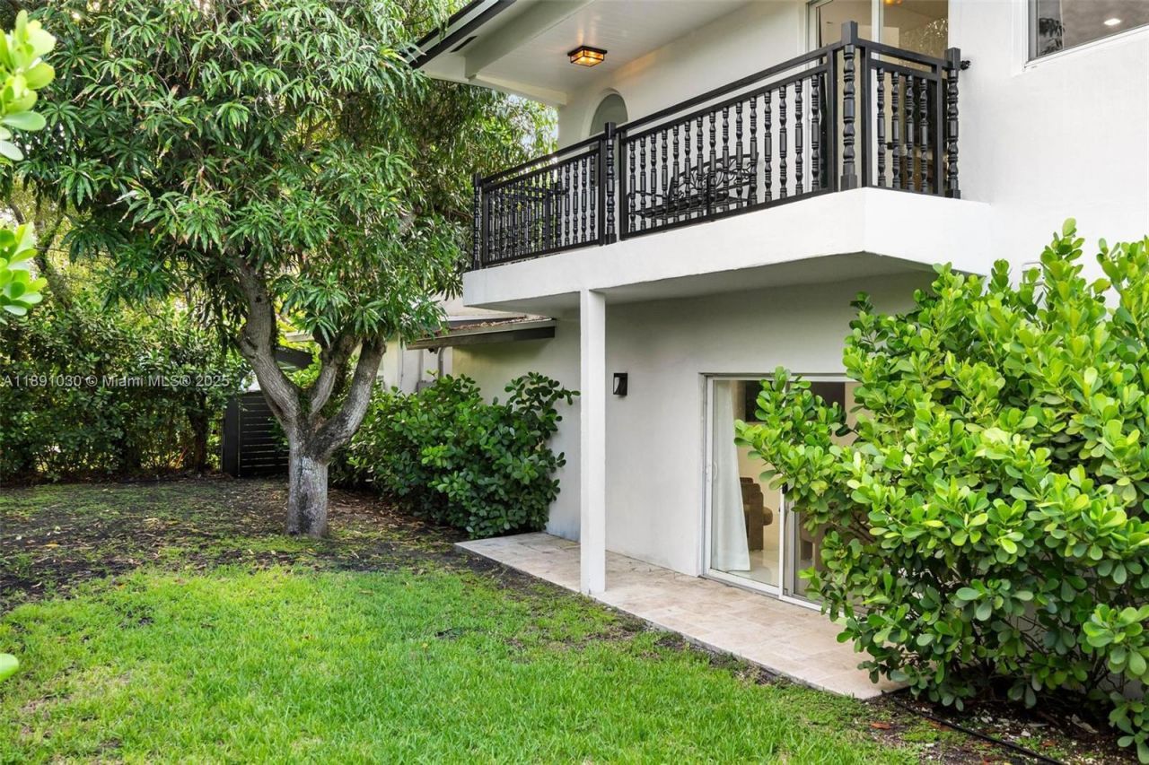 1651 SW 13th Ave, Unit na, Miami, FL 33145 Photo