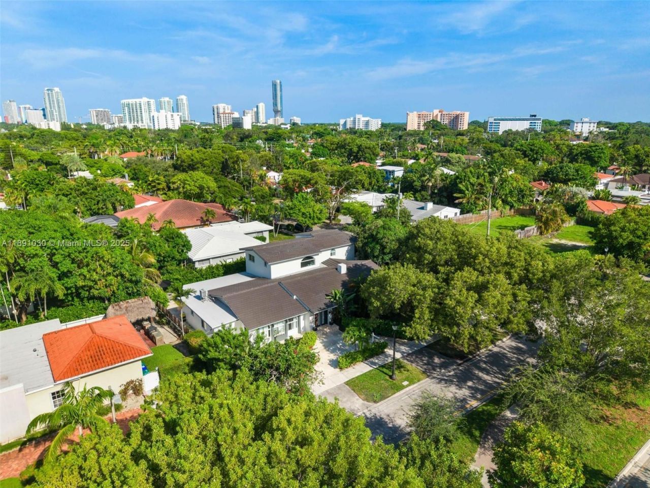 1651 SW 13th Ave, Unit na, Miami, FL 33145 Photo