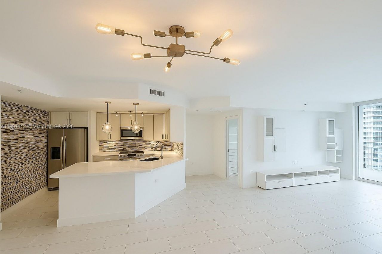 801 Brickell Key Blvd, Unit 908, Miami, FL 33131 Photo