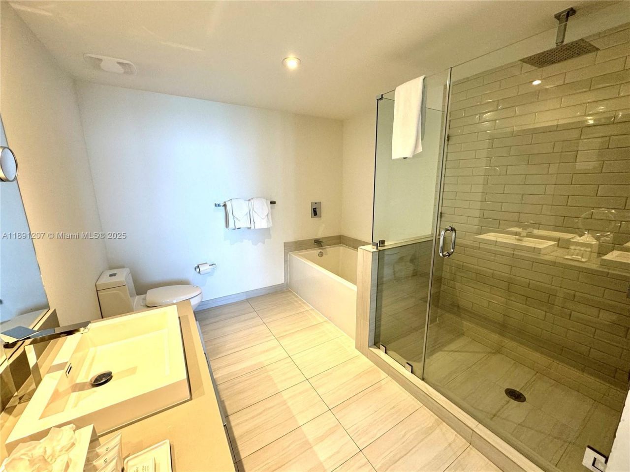 4010 S Ocean Dr, Unit T3503, Hollywood, FL 33019 Photo