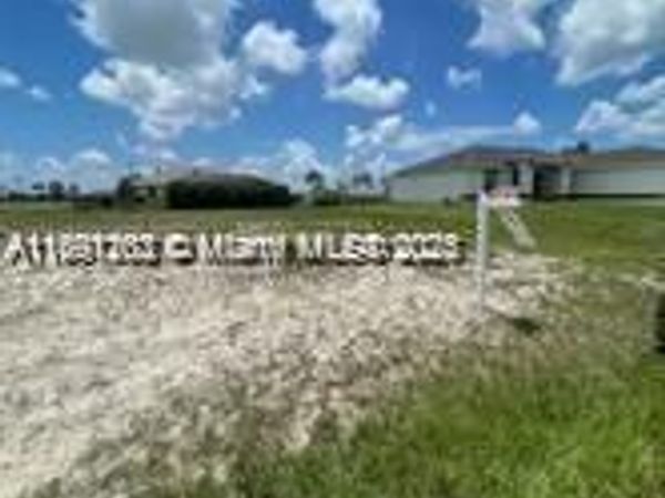 1026 1026 NW 16th terrace, Cape Coral, FL 33993