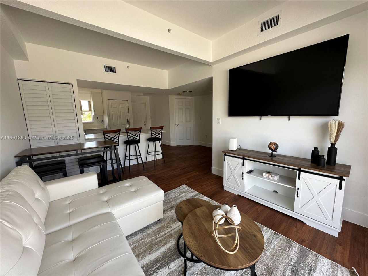 1638 SW 3rd St, Unit 303, Miami, FL 33135 Photo