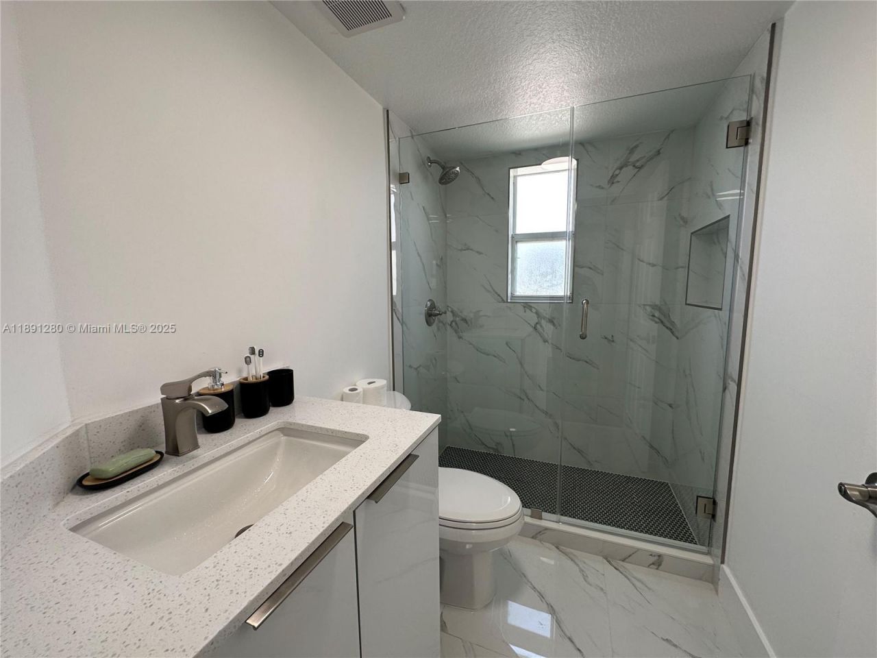 1638 SW 3rd St, Unit 303, Miami, FL 33135 Photo