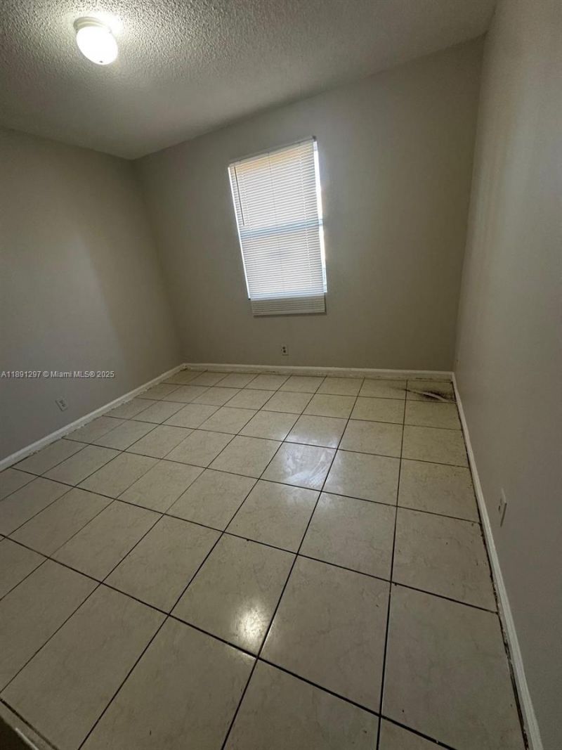 2421 NW 56th Ave, Unit 2-102, Lauderhill, FL 33313 Photo