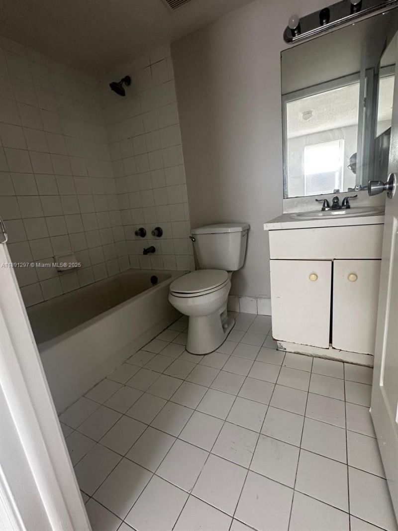 2421 NW 56th Ave, Unit 2-102, Lauderhill, FL 33313 Photo