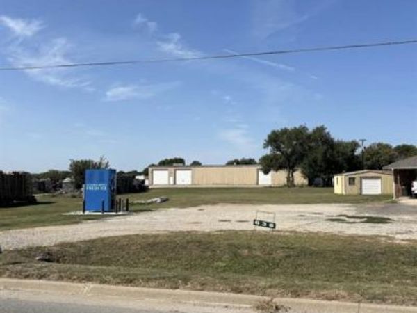 638 S Highway 77 S Highway, Davis, OK 73030