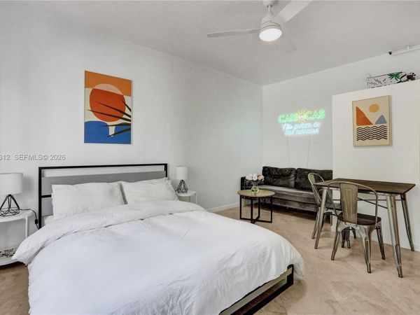 255 W 24th St, Unit 204, Miami Beach, FL 33140