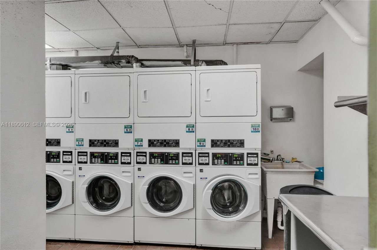 255 W 24th St, Unit 204, Miami Beach, FL 33140 Photo