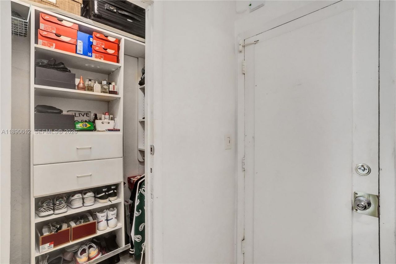 255 W 24th St, Unit 204, Miami Beach, FL 33140 Photo