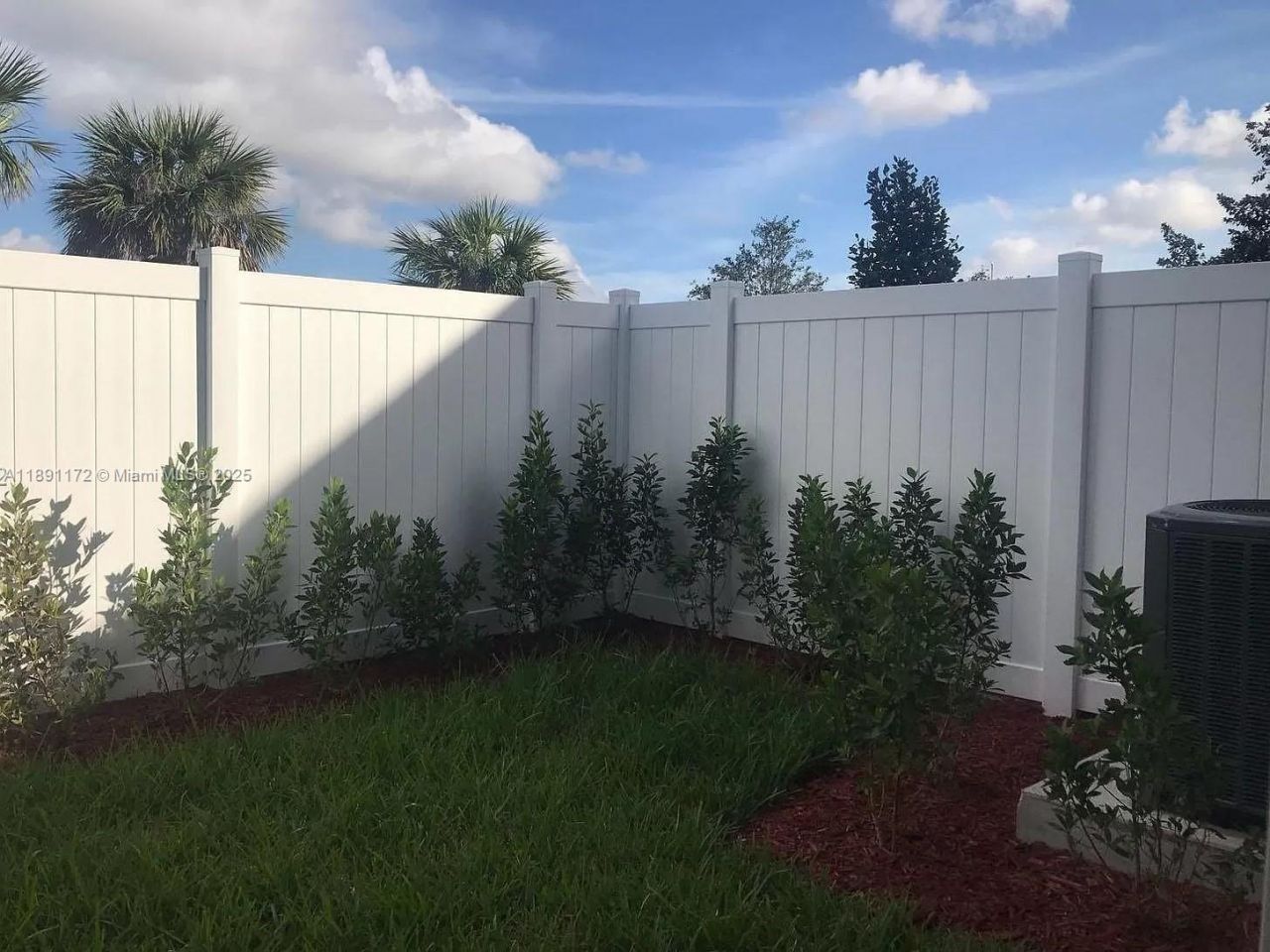 10401 W 32nd Ln, Hialeah, FL 33018 Photo