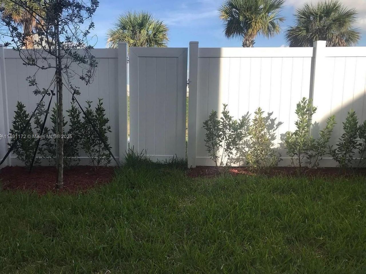 10401 W 32nd Ln, Hialeah, FL 33018 Photo