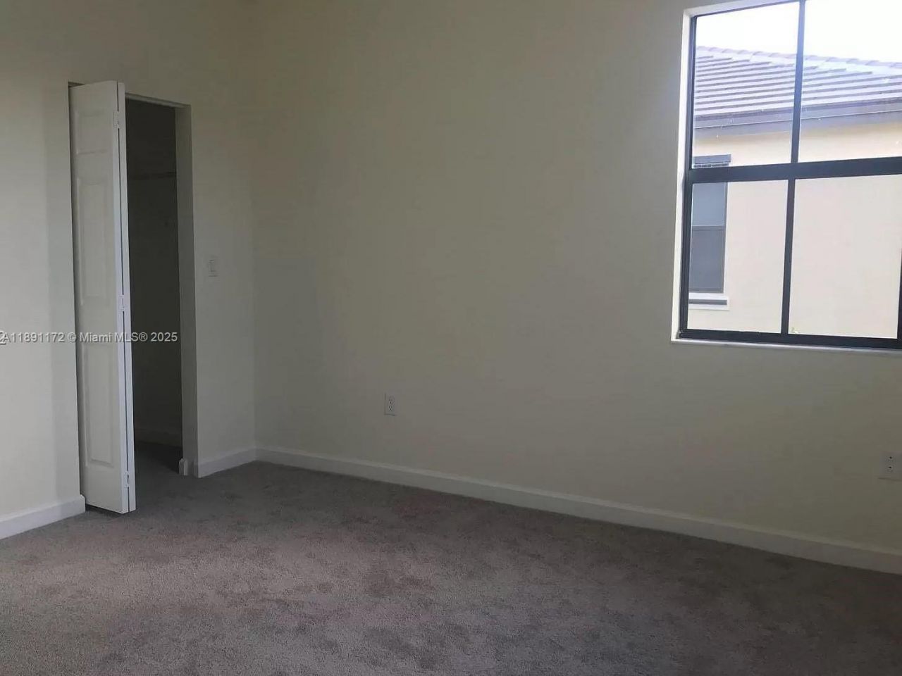 10401 W 32nd Ln, Hialeah, FL 33018 Photo