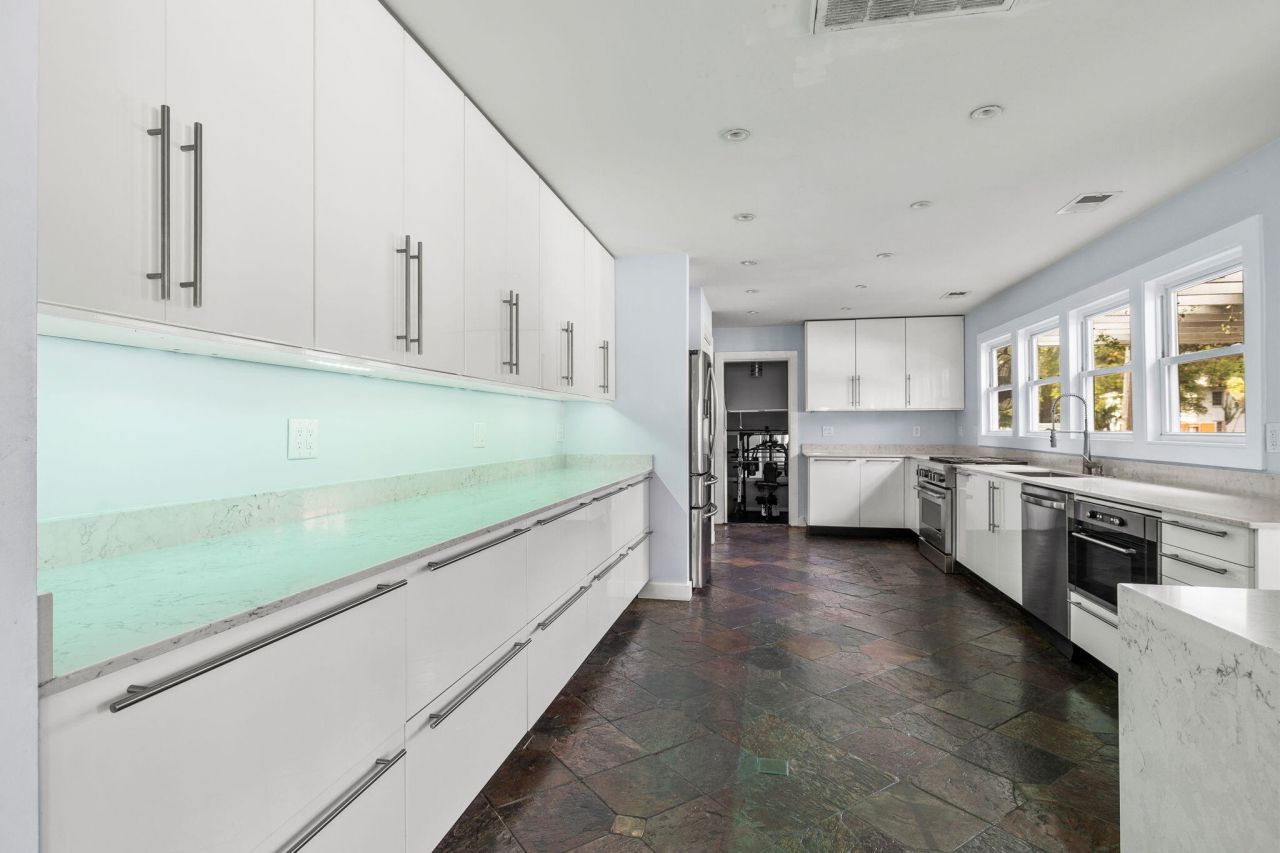 43 N Enston Avenue Photo 11