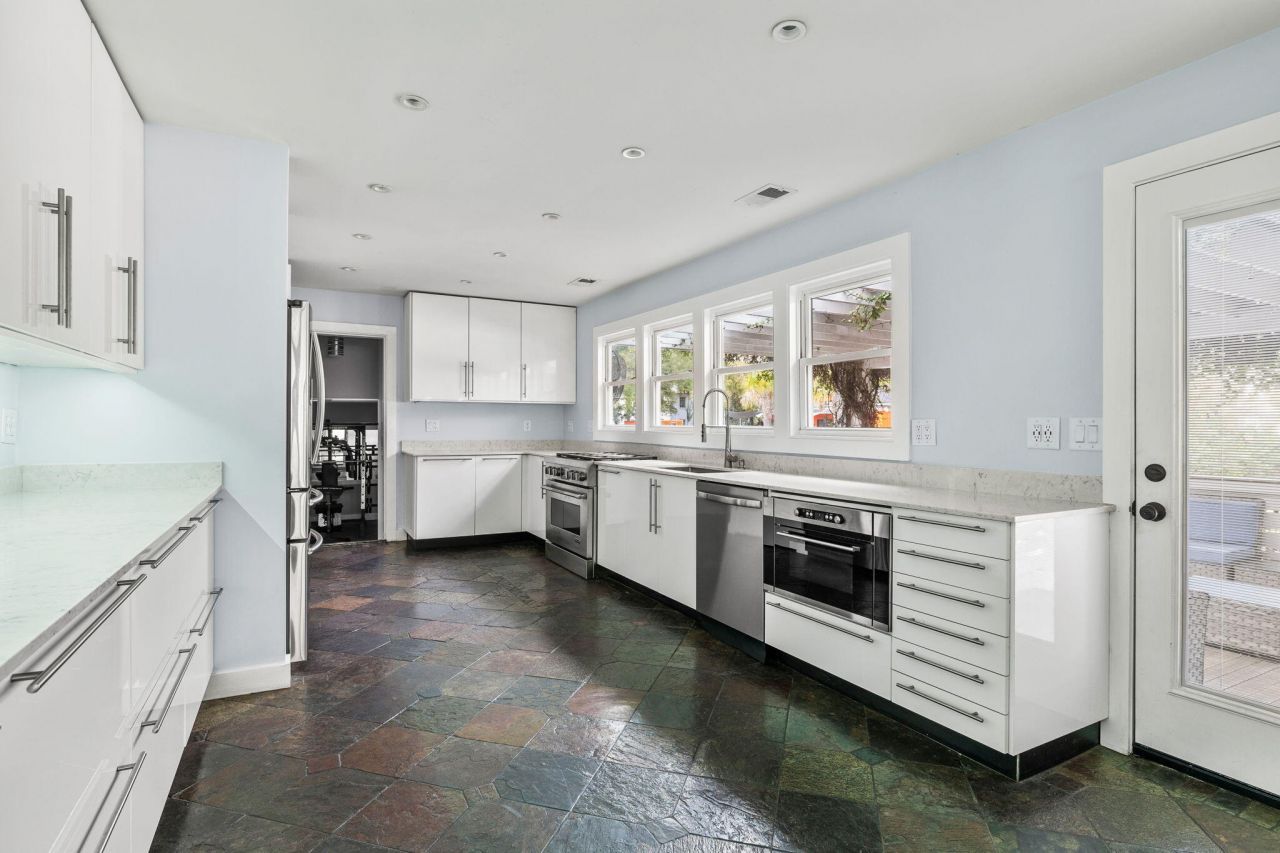 43 N Enston Avenue Photo 12